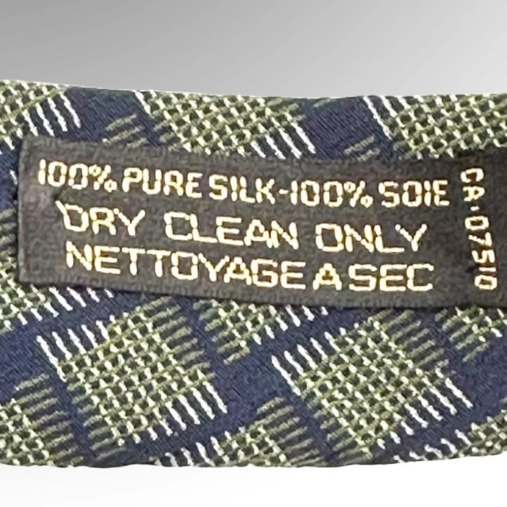Giorgio Armani Cravatte Vintage 100% Pure Silk Necktie